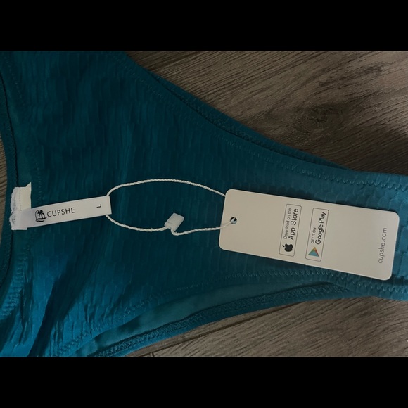 Cupshe 2 piece bathing suit - Picture 2 of 2